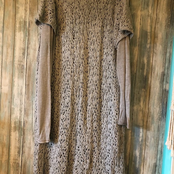 Beautiful Metallic Crochet Duster Set - Picture 4 of 8